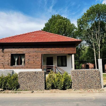 Карамановите Къщи Apriltsi  Exterior photo