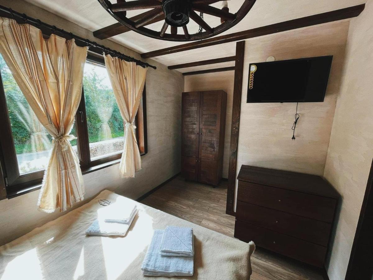 Карамановите Къщи Apriltsi  Exterior photo